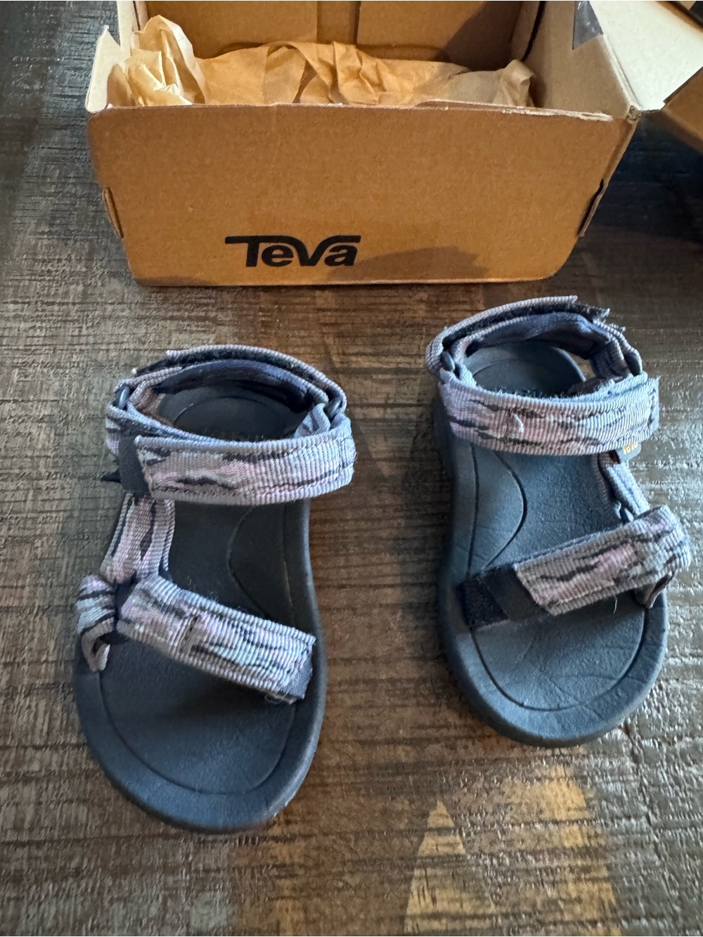 NWT Teva Girls Hurricane XLT2 Sandals Eclipse Size 5 Toddler